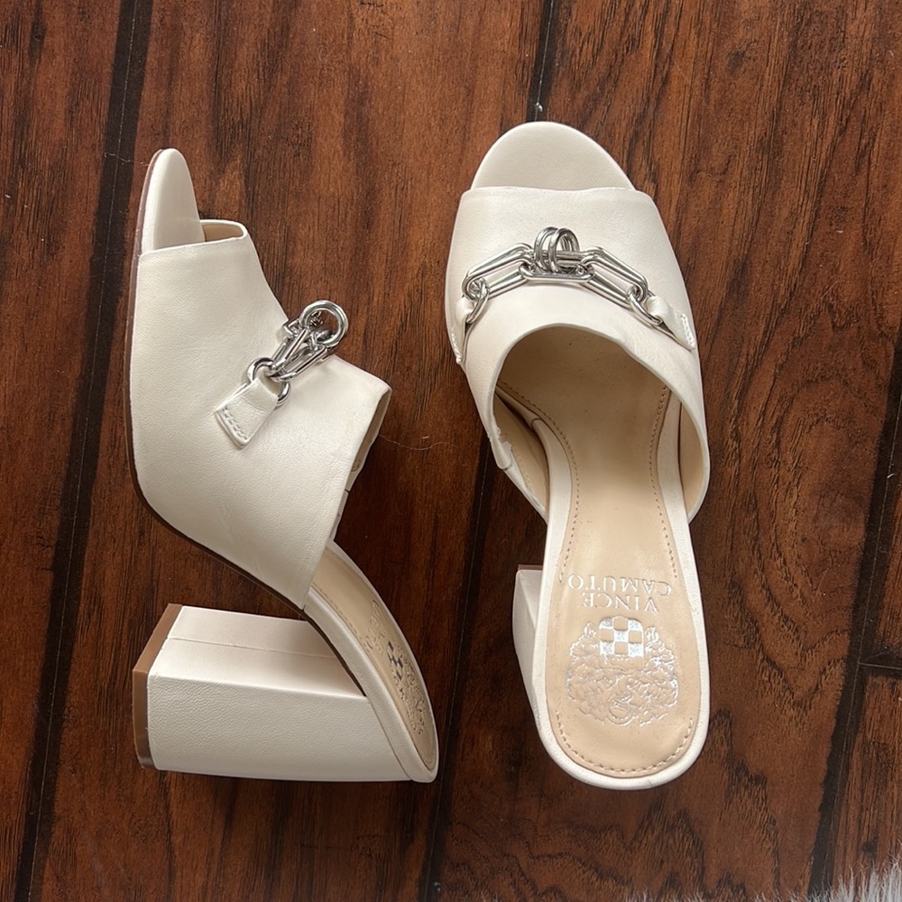 Vince Camuto 💯 leather mules